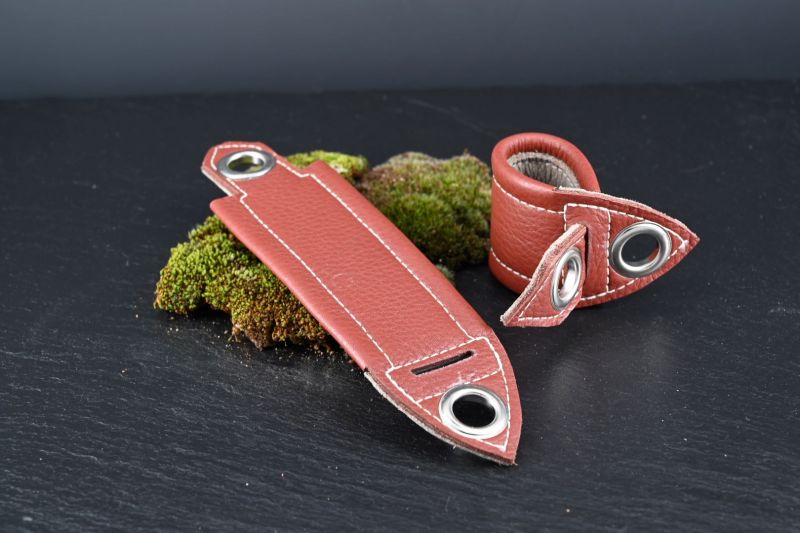 Klappengeschüh für grosse Greifvögel